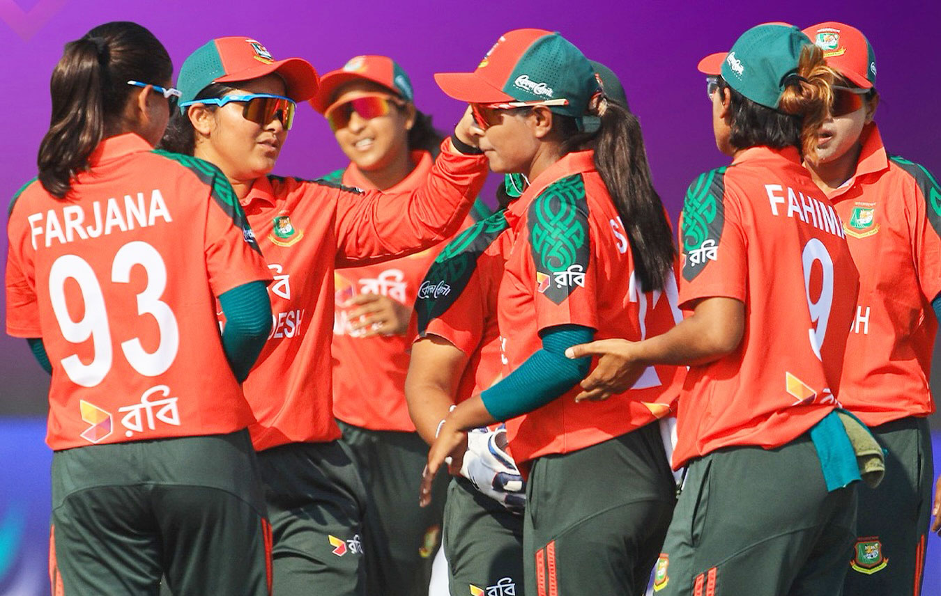 লঙ্কানদের ৪ রানে হারিয়ে আসর শুরু বাংলাদেশের