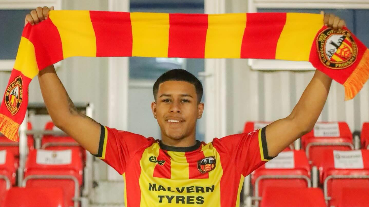  ইংলিশ ক্লাবের সঙ্গে চুক্তি করলেন কিউবা মিচেল