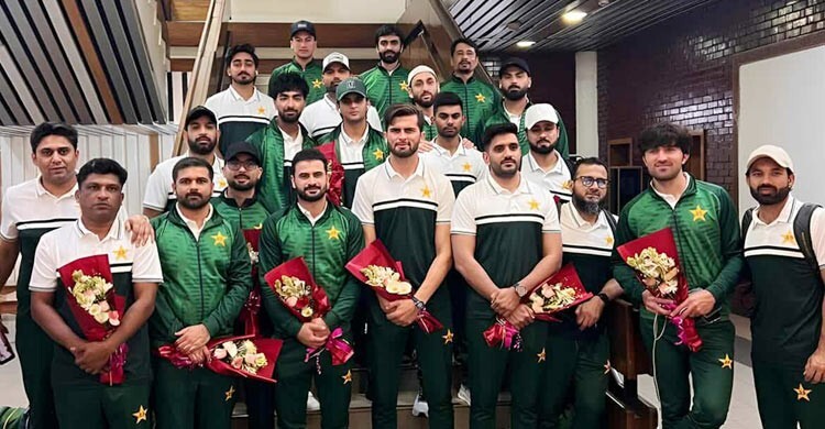    ঢাকায় পাকিস্তান ক্রিকেট দল