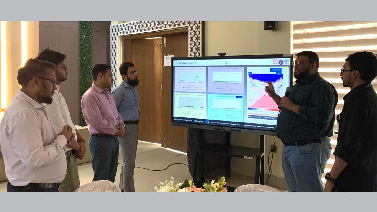  বন্যার পূর্বাভাস দিতে  চৌদ্দগ্রামেডিজিটাল  ড্যাশবোর্ড উদ্বোধন