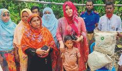  সমবেদনা জানাতে ব্রাহ্মণপাড়ার  সেই প্রবাসীর বাড়িতে ইউএনও