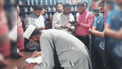  কুমিল্লা সদর দক্ষিণে অতিরিক্ত  মূল্যে জ্বালানি তেল বিক্রয়  