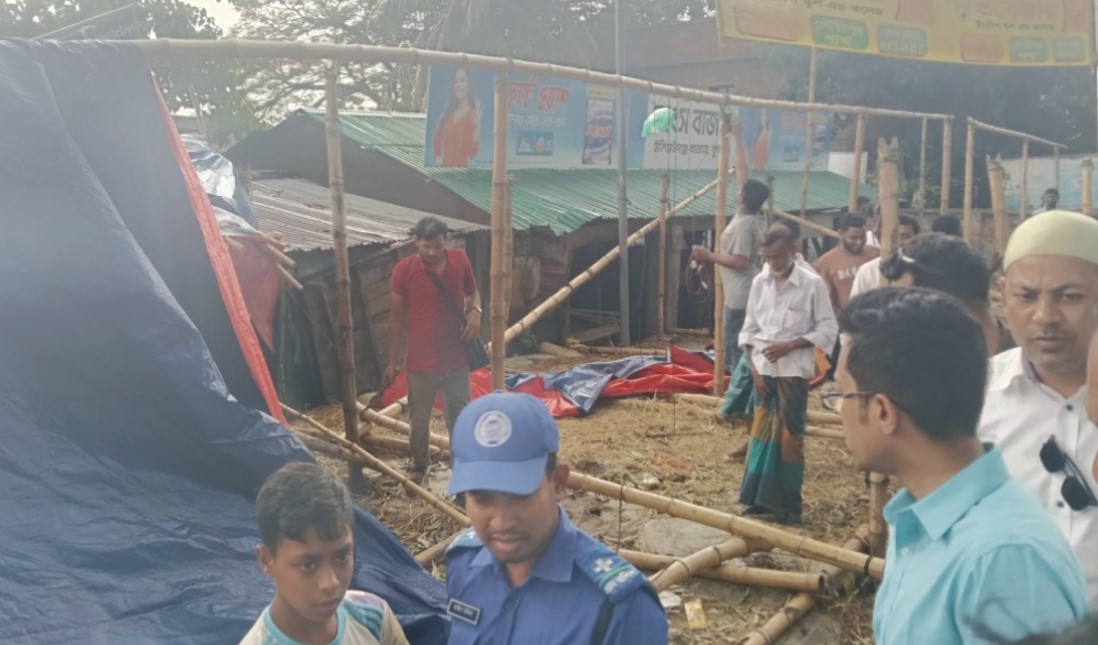  প্রধানমন্ত্রীর আগমন ও ঈদযাত্রায় জনভোগান্তি কমাতে দাউদকান্দিতে মহাসড়কে উচ্ছেদ অভিযান  