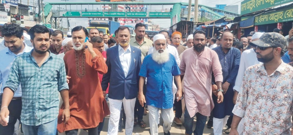  প্রধানমন্ত্রীকে স্বাগত জানালেন মন্ত্রী- এমপিরা
