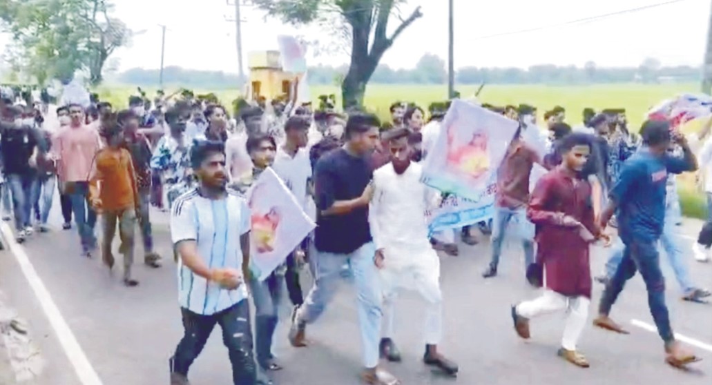 কুমিল্লায় মহাসড়কে ছাত্রলীগের ঝটিকা মিছিল থেকে ৪৫ জন গ্ৰেফতার