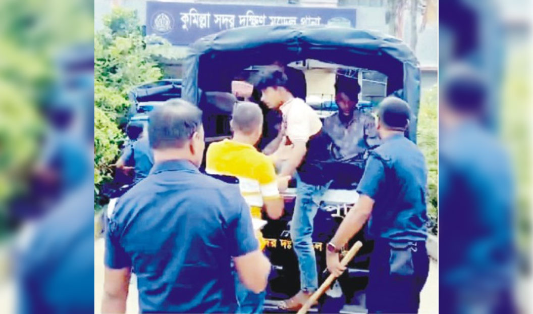 কুমিল্লায় মহাসড়কে ছাত্রলীগের ঝটিকা মিছিল থেকে ৪৫ জন গ্ৰেফতার