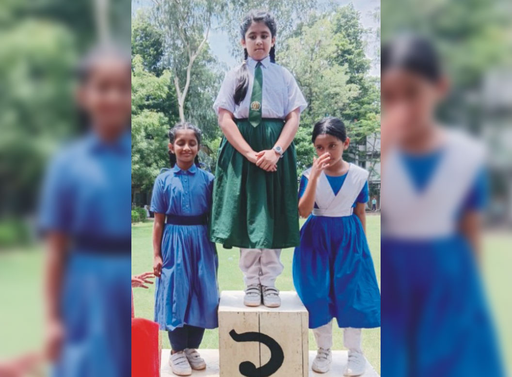  চট্টগ্রাম বিভাগে গল্প বলায় প্রথম  এবং কবিতা আবৃত্তিতে দ্বিতীয়  হয়েছে কুমিল্লার অভায়া দত্ত শ্রী  