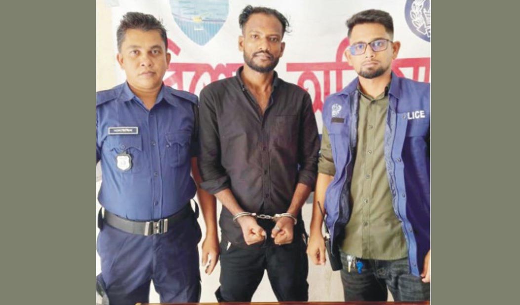  মোটরসাইকেল বিক্রির কথা বলে  ডেকে নিয়ে লক্ষাধিক টাকা ও  মোবাইল ছিনতাই, হোতা আটক 
