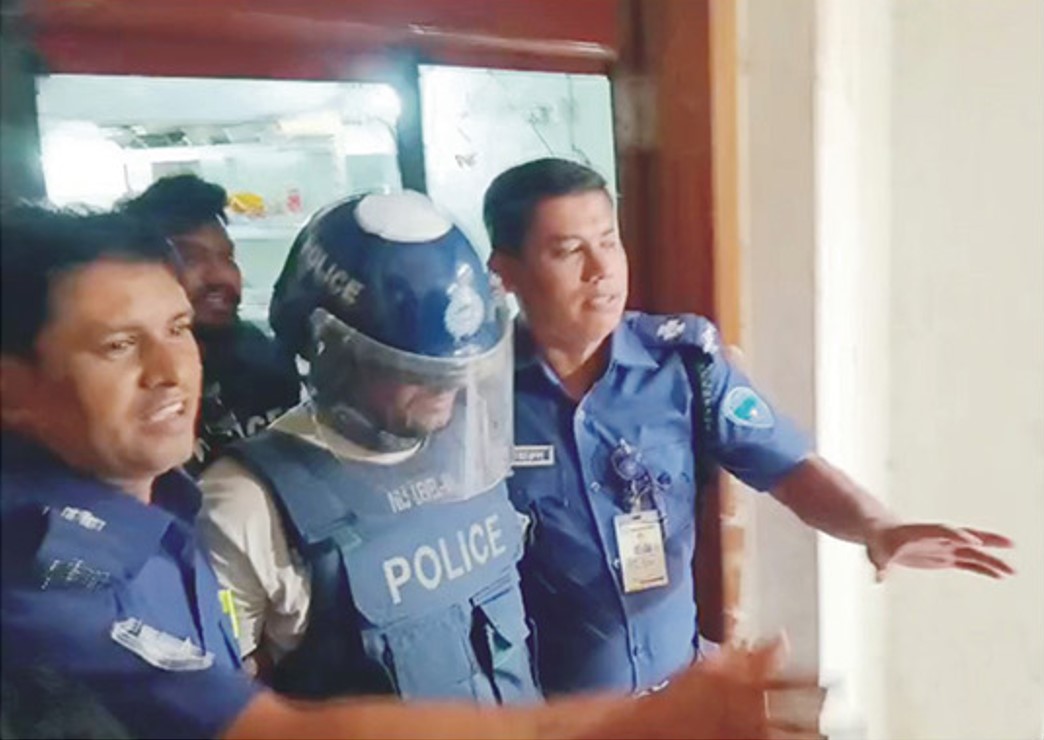 হাসপাতাল থেকে  কারাগারে জিসান 