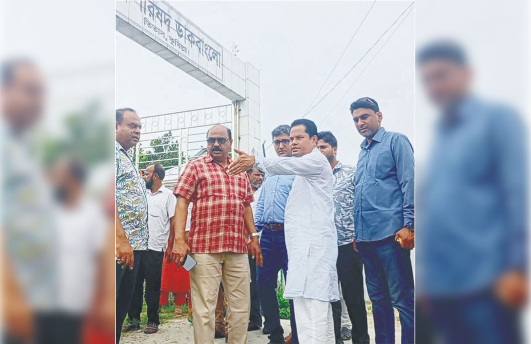  তিতাসে শহীদ মিনার ও  ডাকবাংলো পরিদর্শন করলেন  জেলা পরিষদের প্রশাসক