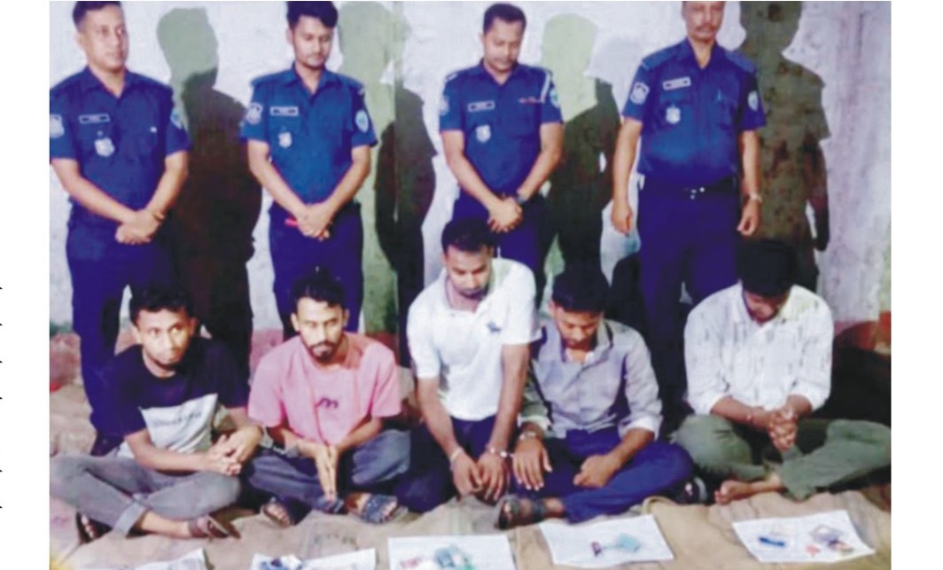  বুড়িচংয়ে কোল্ড স্টোরেজে  ইয়াবা সেবন: ৫ যুবকের  ছয় মাসের কারাদণ্ড 
