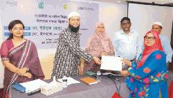   কুমিল্লায় নারী উদ্যোক্তাদের  স্যানিটারিন্যাপকিন বিক্রয়ের বিষয়ে প্রশিক্ষণ অনুষ্ঠিত