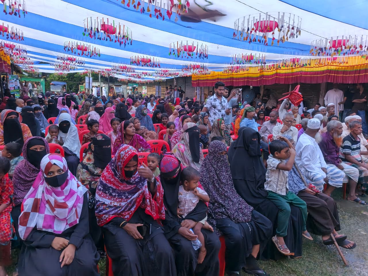 মনোহরগঞ্জের দক্ষিণ ঝলমে ফখরুল ইসলাম জসিমকে ঘিরে জনসমর্থনের স্রোত