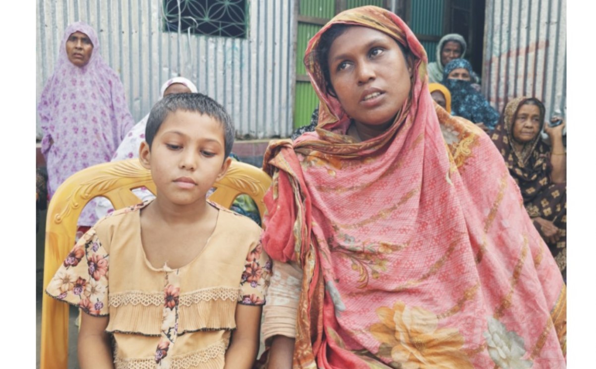 ‘আমার বাবাকে  ফেরত দিতে  পারবেন?’