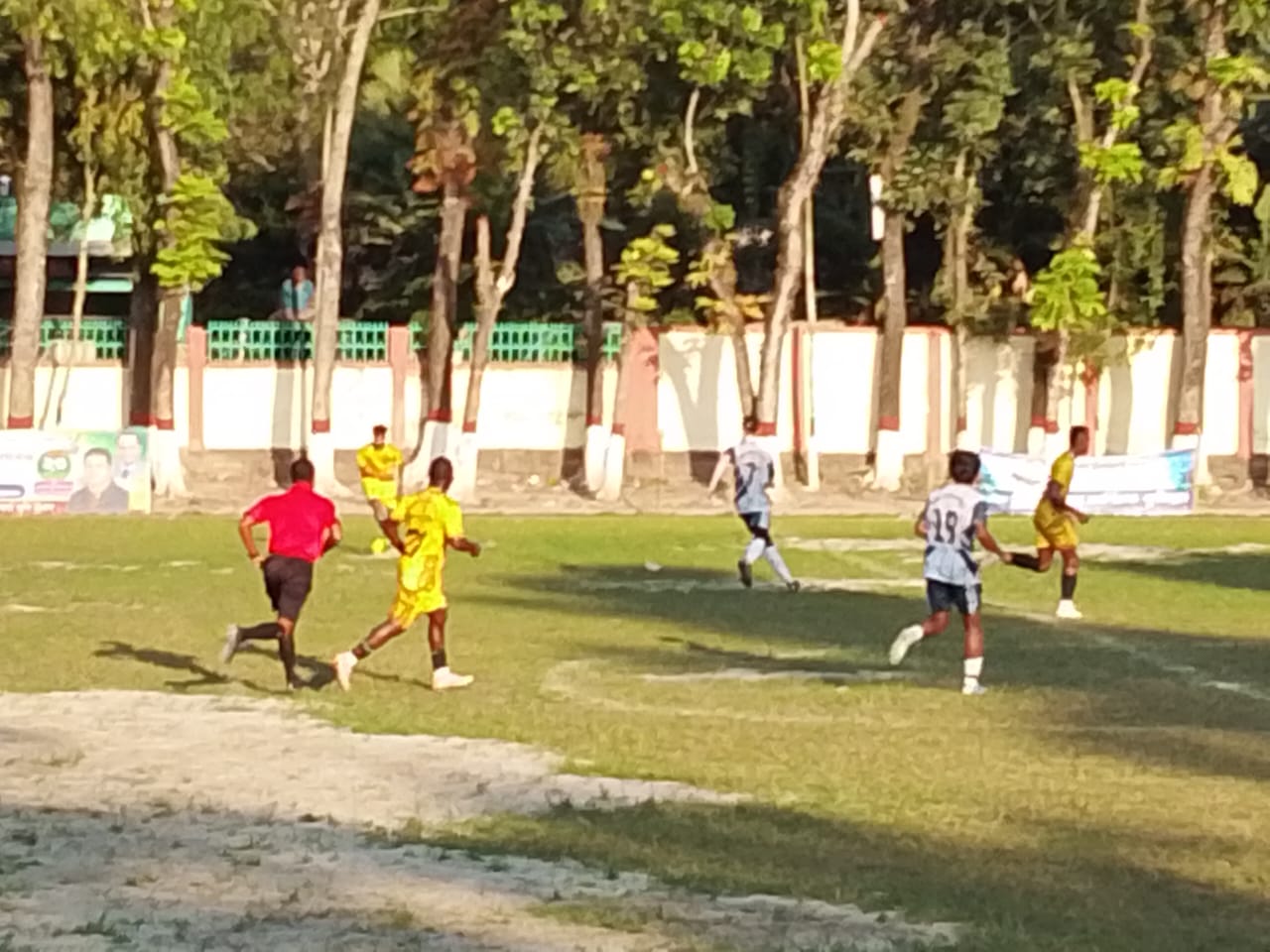 কুমিল্লা সিটিকে হারিয়ে সেমিফাইনালে আদর্শ সদর