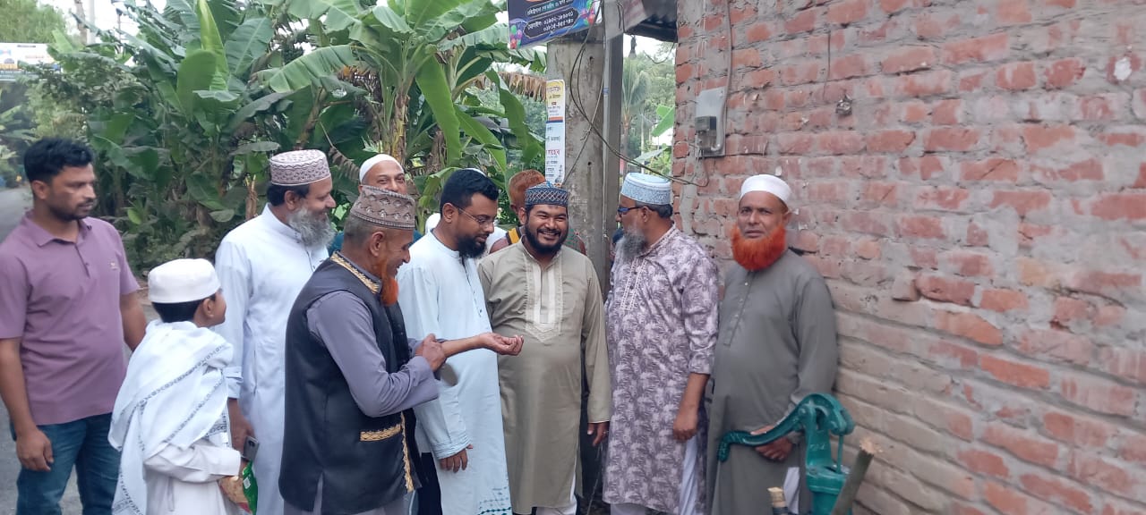পথিকদের বিশুদ্ধ পানির জন্য কালির বাজারেনলকূপ উদ্বোধন  