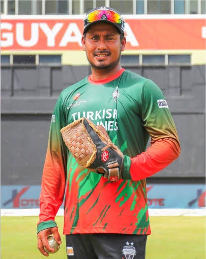 ব্যাটিং কোচের পদ হারালেন আশরাফুল