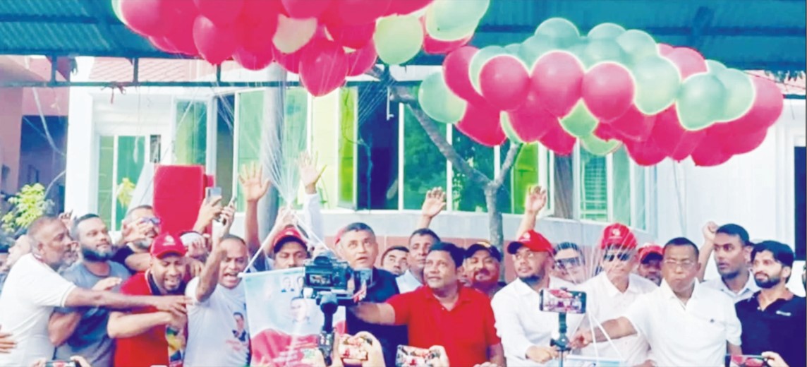 কুমিল্লায় যুবদলের প্রতিষ্ঠাবার্ষিকীতে আনন্দ মিছিল