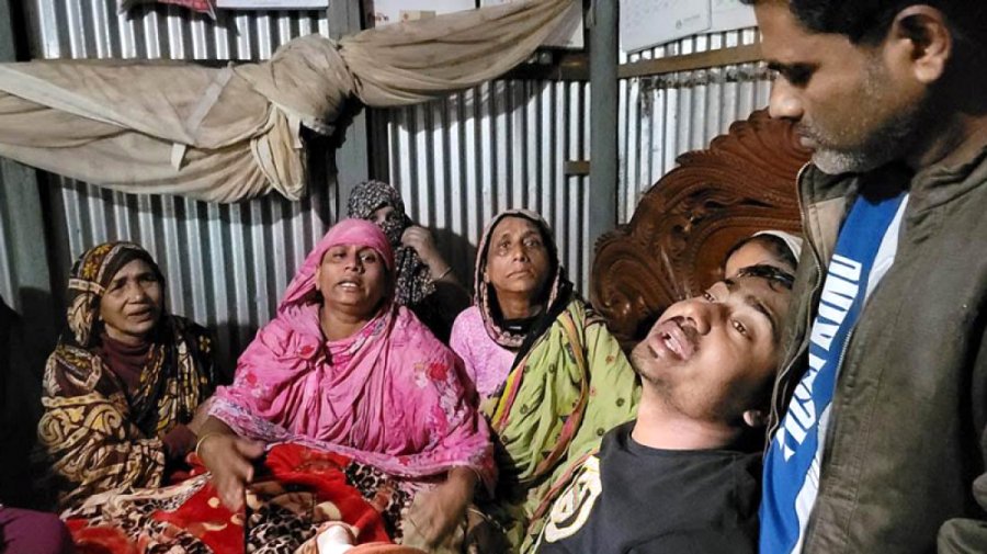 ইতালি যাওয়ার পথে সাগরে নৌকাডুবিতে নিহত ৫ জন