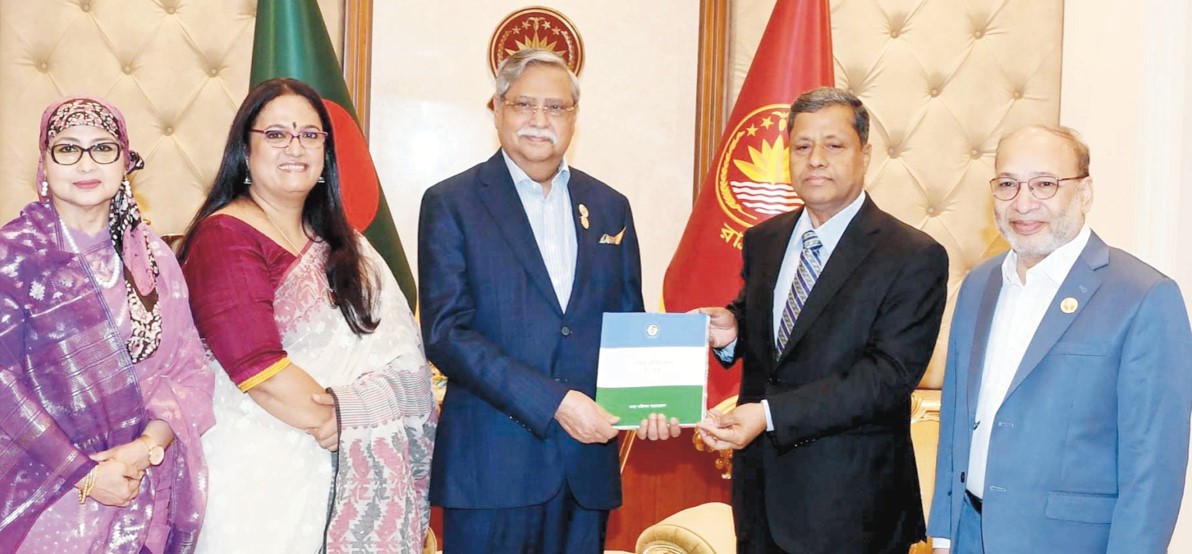  তথ্য প্রাপ্তিতে হয়রানি বন্ধে তথ্য কমিশনকে বেশি তৎপর হওয়ার নির্দেশ রাষ্ট্রপতির