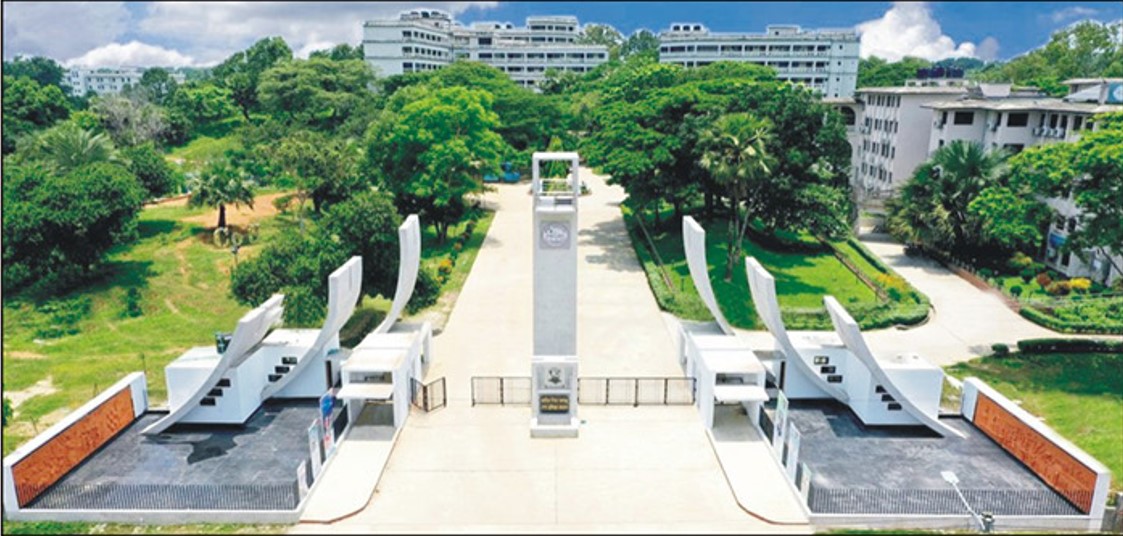  হজ্জ ক্যাম্পে কুবির রোভার নাছরিন ও বাবুল