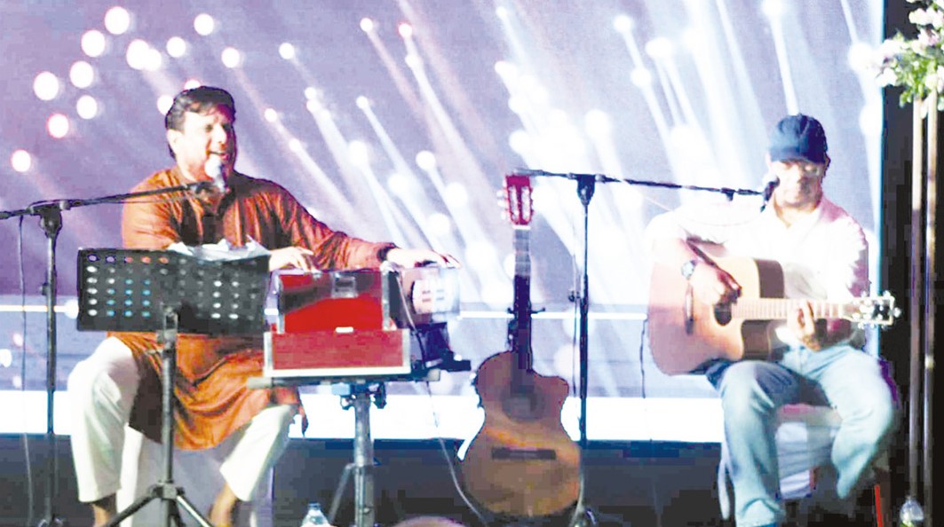  কুমিল্লায় মনোমুগ্ধকর সুরের আড্ডা