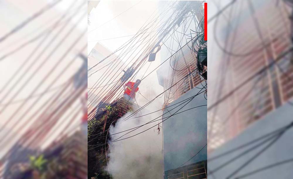  কুমিল্লায় ফোমের গোডাউন থেকে ভয়াবহ অগ্নিকাণ্ড