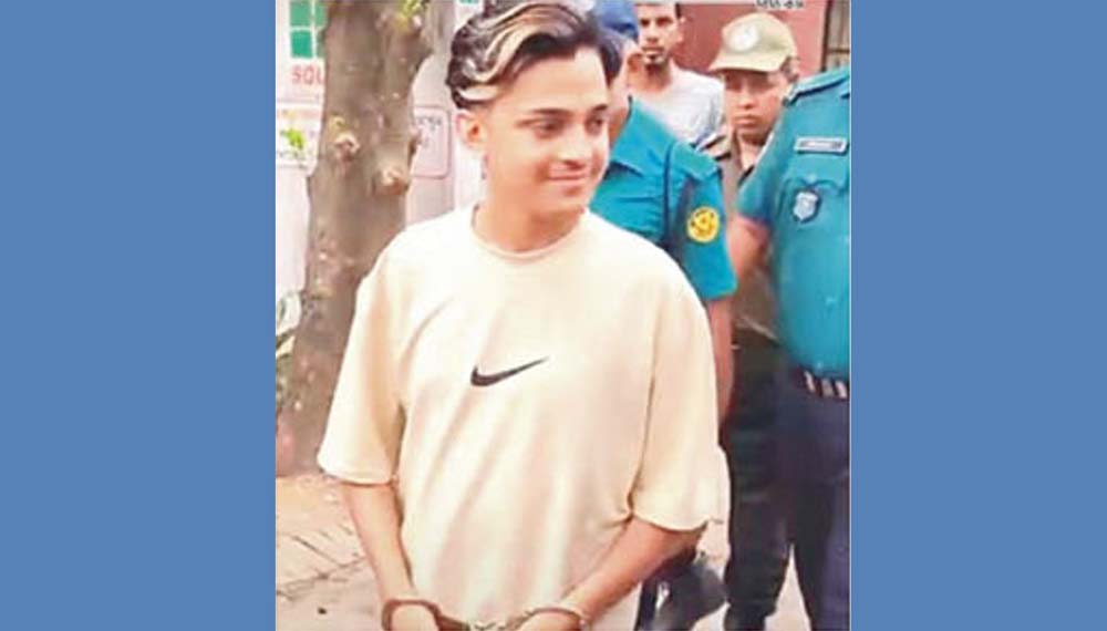  দাউদকান্দি থেকে টিকটকার প্রিন্স মামুন গ্রেফতার 