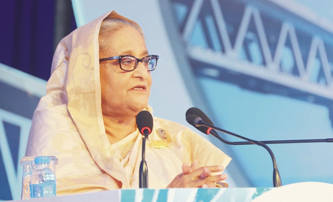  ‘খবরদারি’ কমিয়েছে পদ্মা সেতু, মর্যাদার আসনে বাংলাদেশ