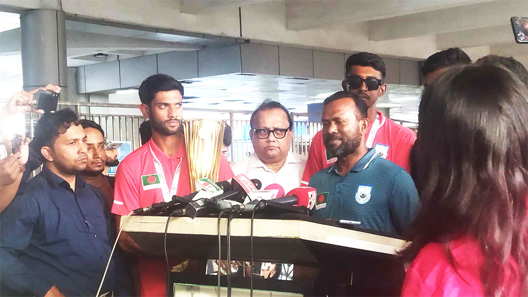 এশিয়ায় দৃষ্টি বাংলাদেশ ফুটবল কোচ মারুফের