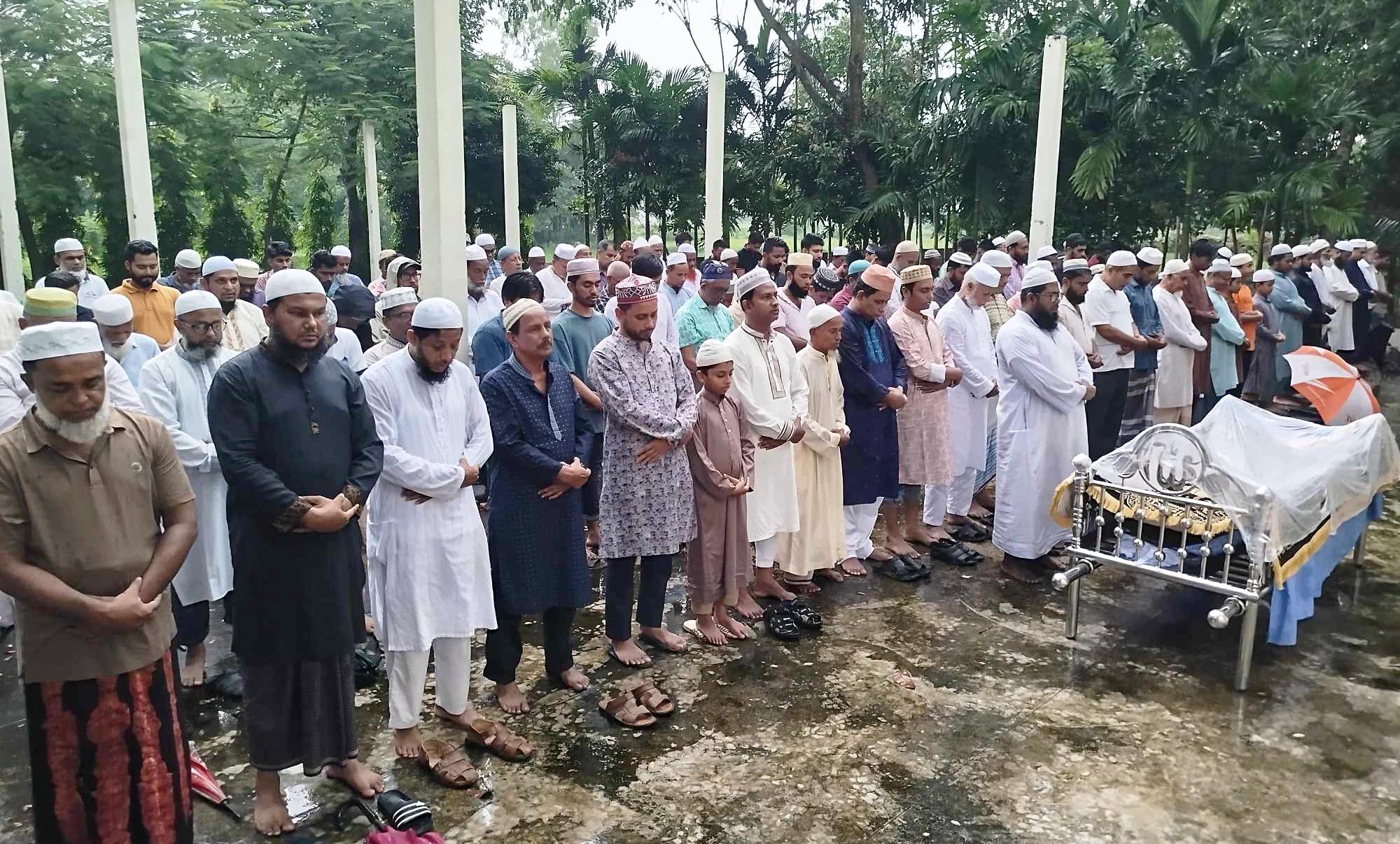 কুমিল্লা অজিত গুহ কলেজের সাবেক  ভিপি কাওসারের মায়ের ইন্তেকাল