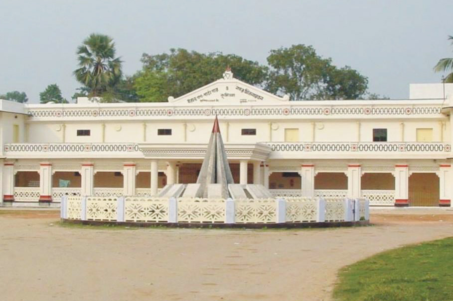 ২০ নভেম্বর কুমিল্লা টাউন হলের ইজিএম 