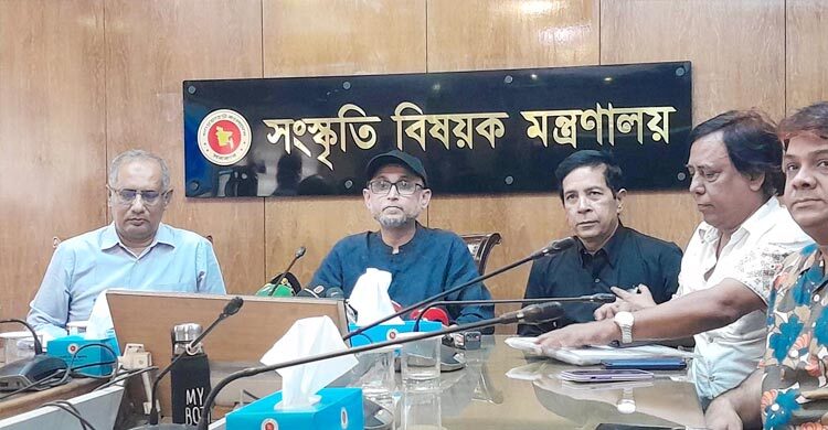 সোহরাওয়ার্দী উদ্যানেই হবে বইমেলা: সংস্কৃতি উপদেষ্টা