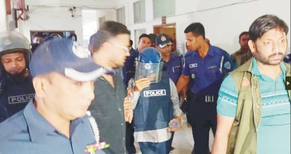 সাবেক আইজিপি শহিদুল হকসহ  ৩ জন ফের দুই দিনের রিমান্ডে  