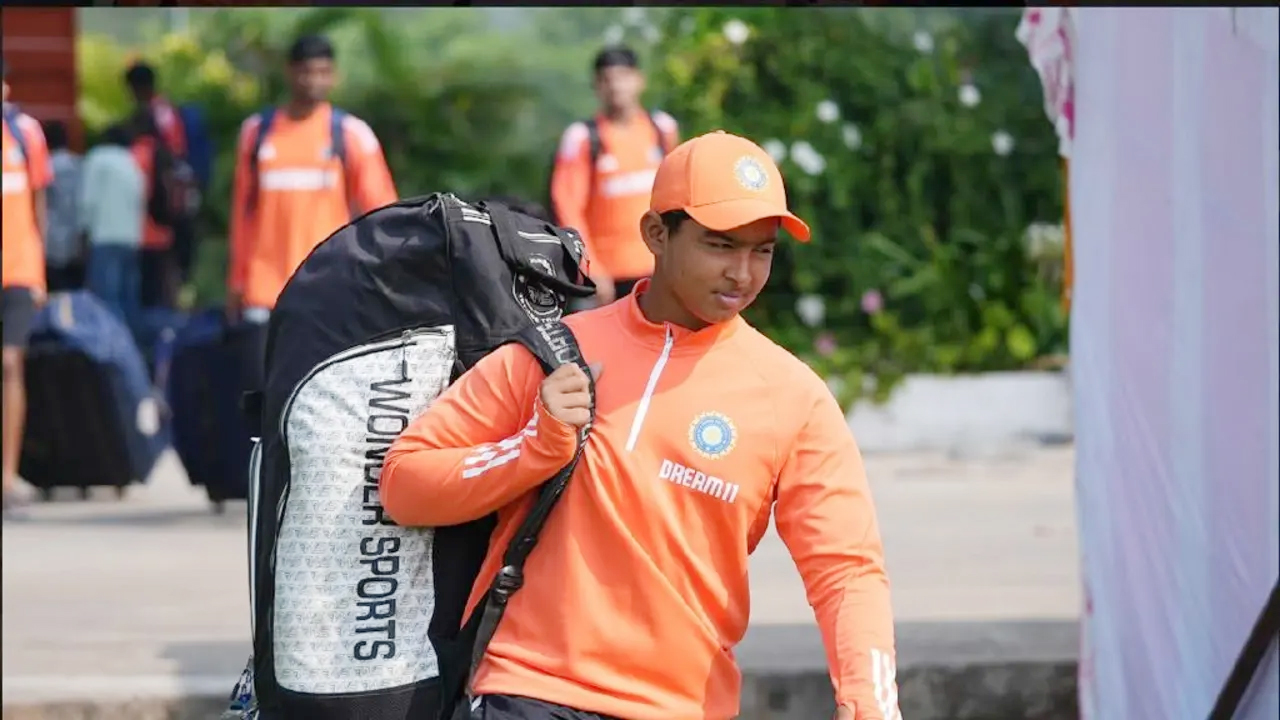 আইপিএল নিলামে জায়গা পাওয়া কে এই ১৩ বছরের কিশোর