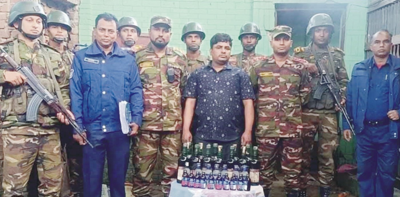 রামচন্দ্রপুরে যৌথ বাহিনীর  হাতে আটক শীর্ষ মাদক  ব্যবসায়ী মাসুক কারাগারে 