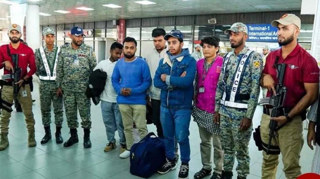 লিবিয়া থেকে ফিরলেন ৫ বাংলাদেশি