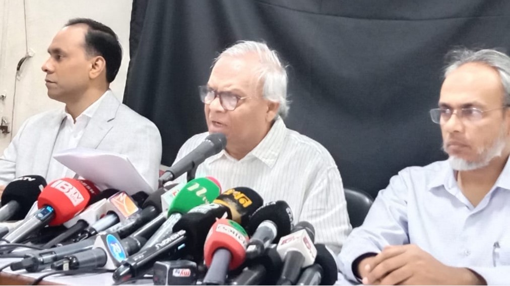 প্রশাসনের ঢিলেঢালা আচরণে দুষ্কৃতকারীরা আশকারা পাচ্ছে : রিজভী