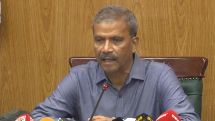 পুলিশ হত্যা মামলা: শিশু আসামির বিষয়ে যা বললেন আইন উপদেষ্টা
