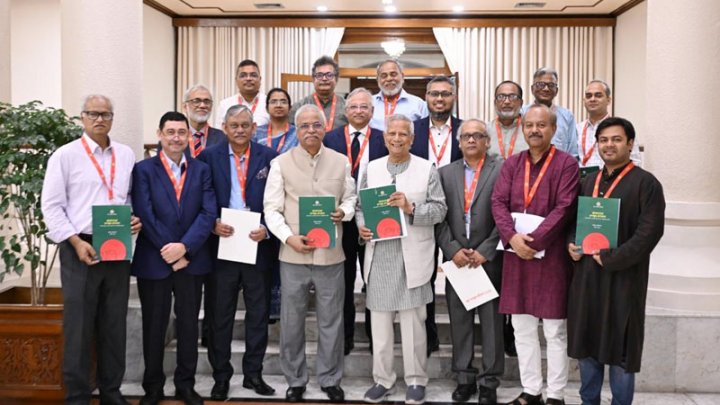 শ্রমিক আন্দোলনে নিহতদের ‘শহীদ’ স্বীকৃতি দেওয়ার সুপারিশ