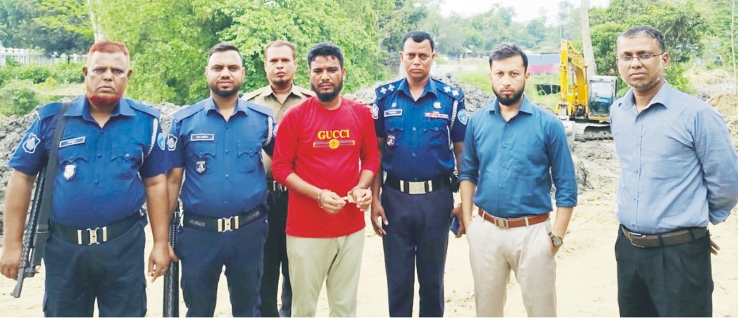  বাঙ্গরায় সরকারি পুকুর ভরাট  করায় ৩ লাখ টাকা জরিমানা ও ৩ জনকে বিভিন্ন মেয়াদে সাজা 