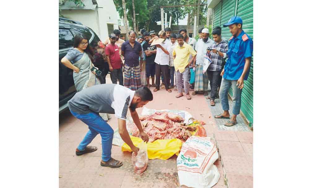  লালমাইয়ে মরা গরুর মাংস বিক্রি, একজনকে জেল 