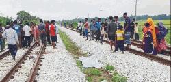  কুমিল্লায় রেল লাইনের উপর ৩ যুবকের খণ্ডিত লাশ