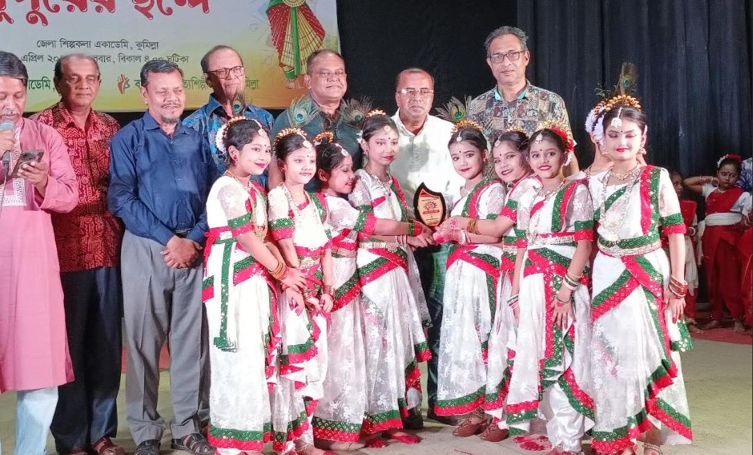 নুপুরের ছন্দে কুমিল্লায় নৃত্য দিবস পালন 
