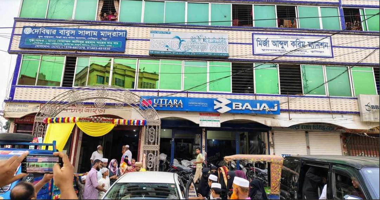 কুমিল্লায় বর যাত্রীর খাবার চুরি :    বর ও কনে পক্ষের মধ্যে ''তুলকালাম কাণ্ড''    