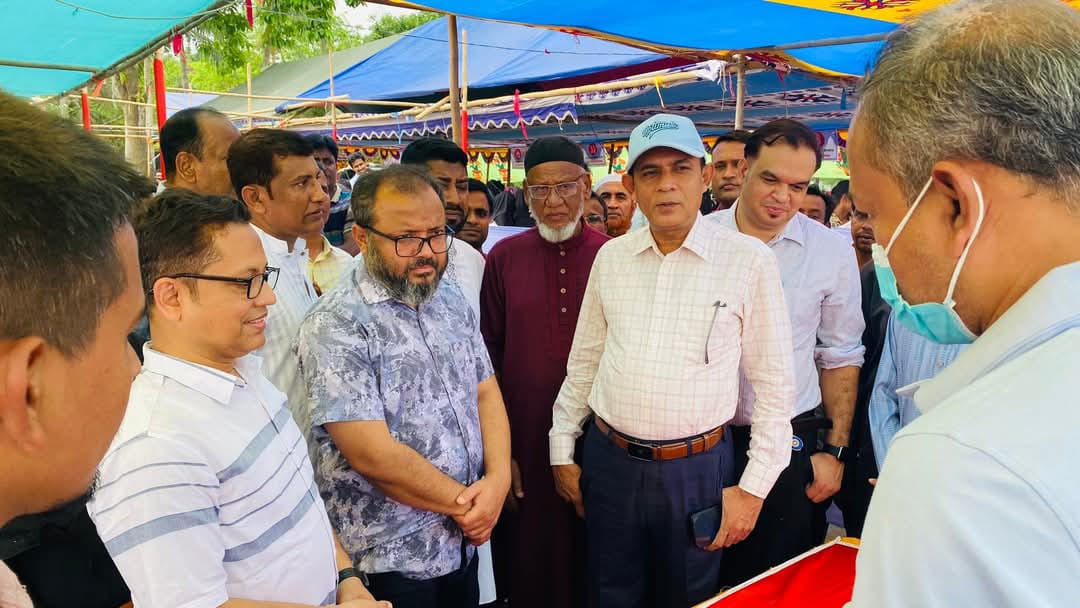 দাউদকান্দির কাটারা পাড়ায় বিনামূল্যে চিকিৎসা সেবা 