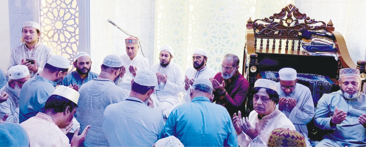  কুমিল্লায় বিএনপি চেয়ারপার্সন খালেদা জিয়ার রোগ মুক্তি কামনায় দোয়া মাহফিল