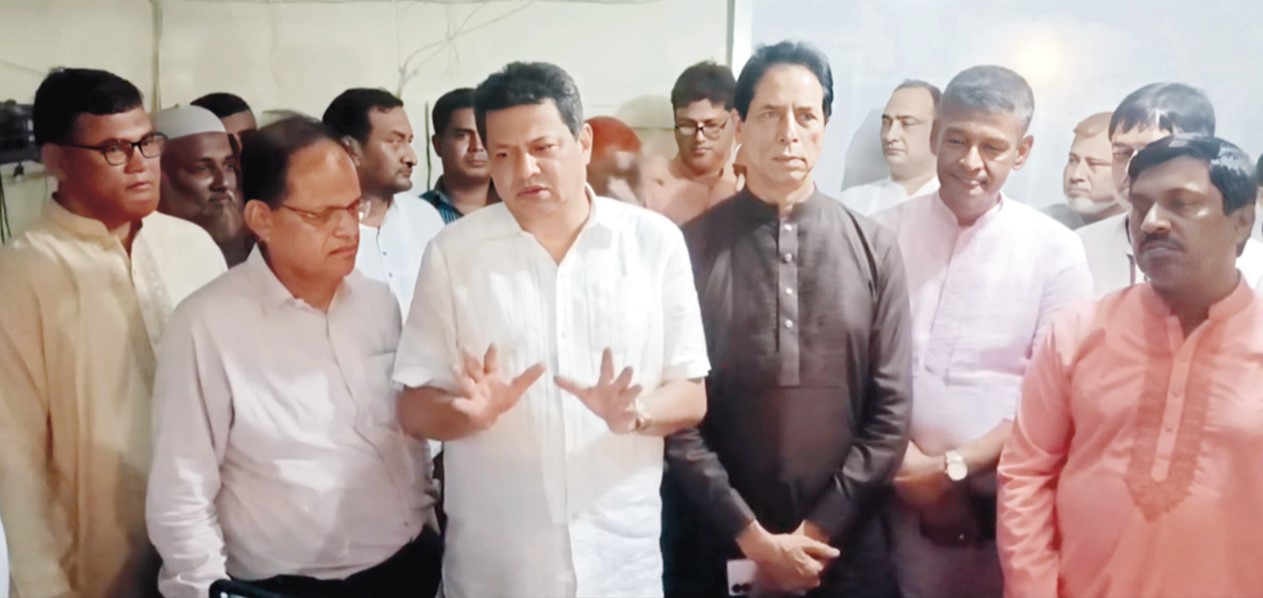  নাঙ্গলকোটে গফুর-নজিরকে এক  করলো বিএনপির জেলা কমিটি 