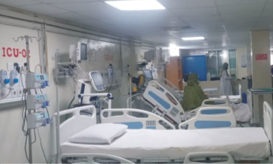  বন্ধের পথে কুমিল্লার দুই সরকারি হাসপাতালের আইসিইউ সেবা 