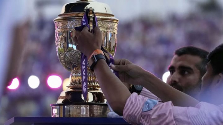 ভারত-পাকিস্তান সংঘাতে অনির্দিষ্টকালের জন্য আইপিএল স্থগিত